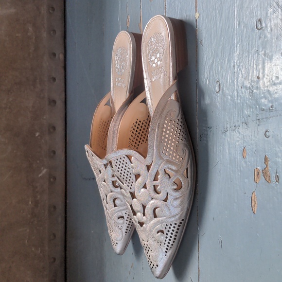 Vince Camuto metallic silver mule slides - Picture 8 of 8